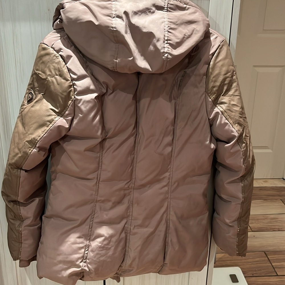 Women's Two-Tone Jacket - Picture 17 of 17